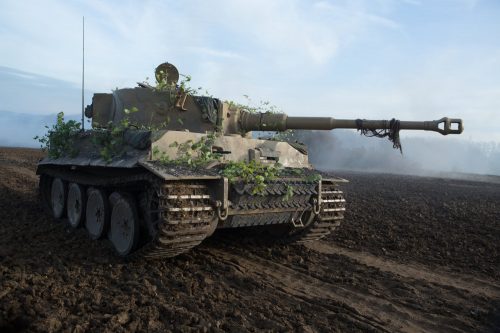 Tiger tank trying to kill Wardaddy
