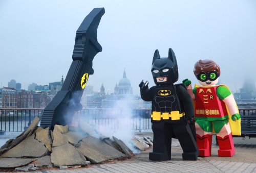 LEGO Batarang with Batman and Robin